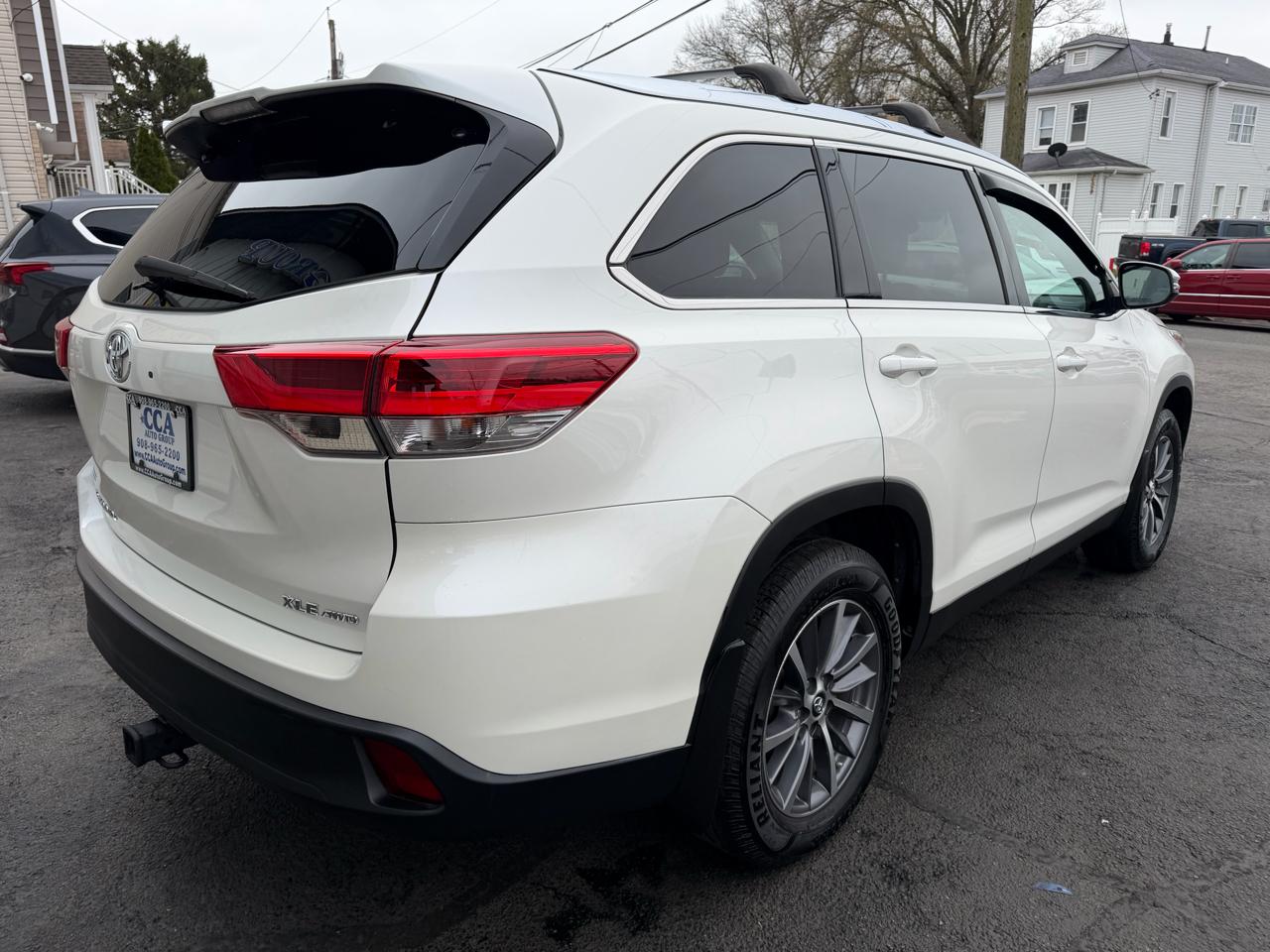 Toyota Highlander XLE V6 AWD (Natl) 2019