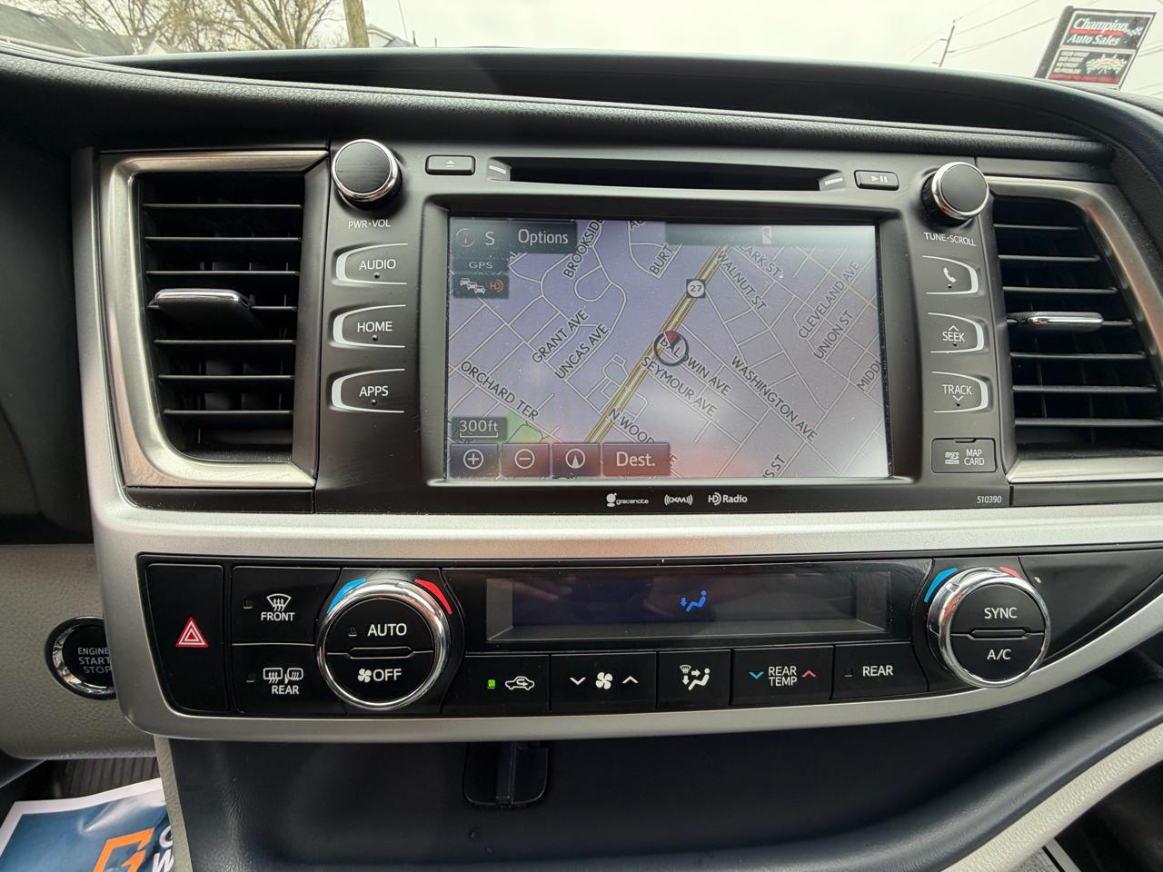 Toyota Highlander XLE V6 AWD (Natl) 2019