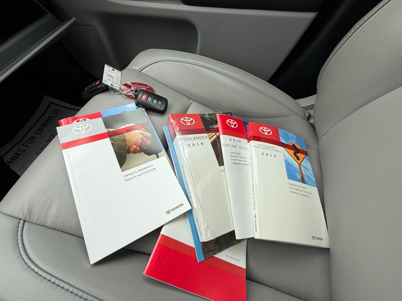 Toyota Highlander XLE V6 AWD (Natl) 2019