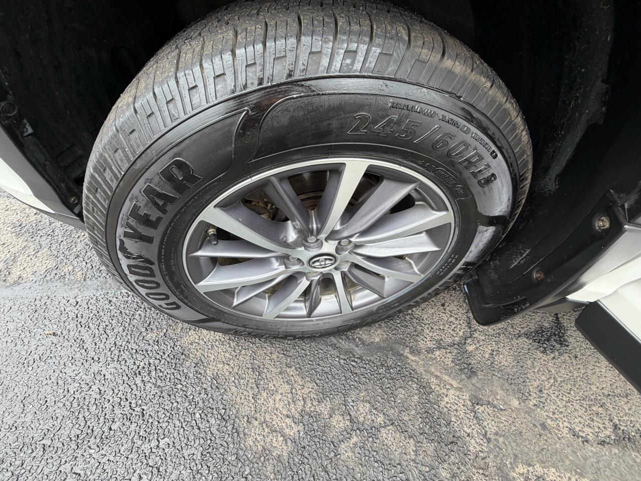 Toyota Highlander XLE V6 AWD (Natl) 2019