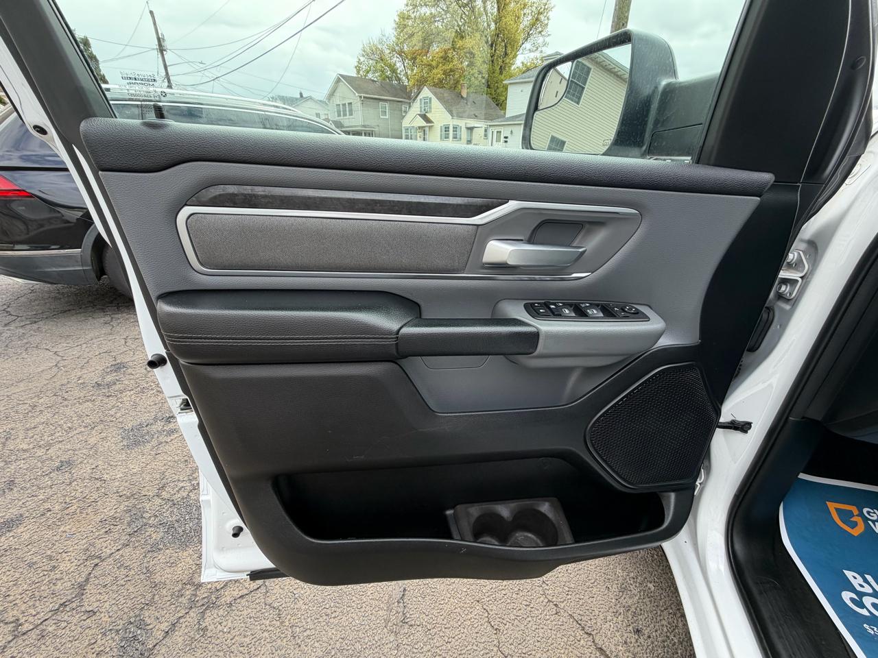 RAM 1500 Big Horn/Lone Star 4x4 Crew Cab 5'7" Box 2019