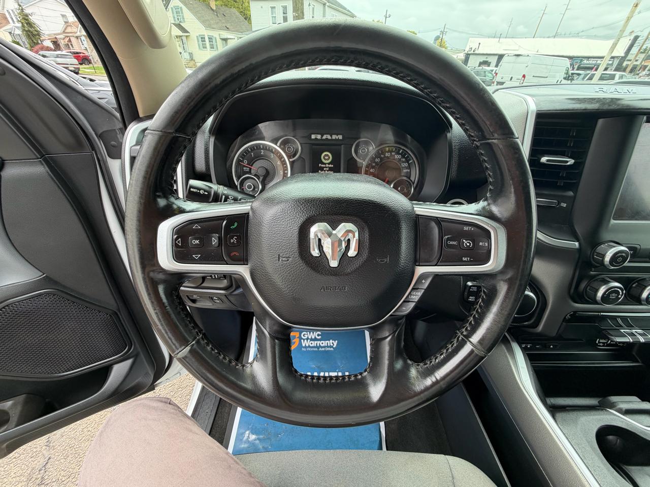 RAM 1500 Big Horn/Lone Star 4x4 Crew Cab 5'7" Box 2019