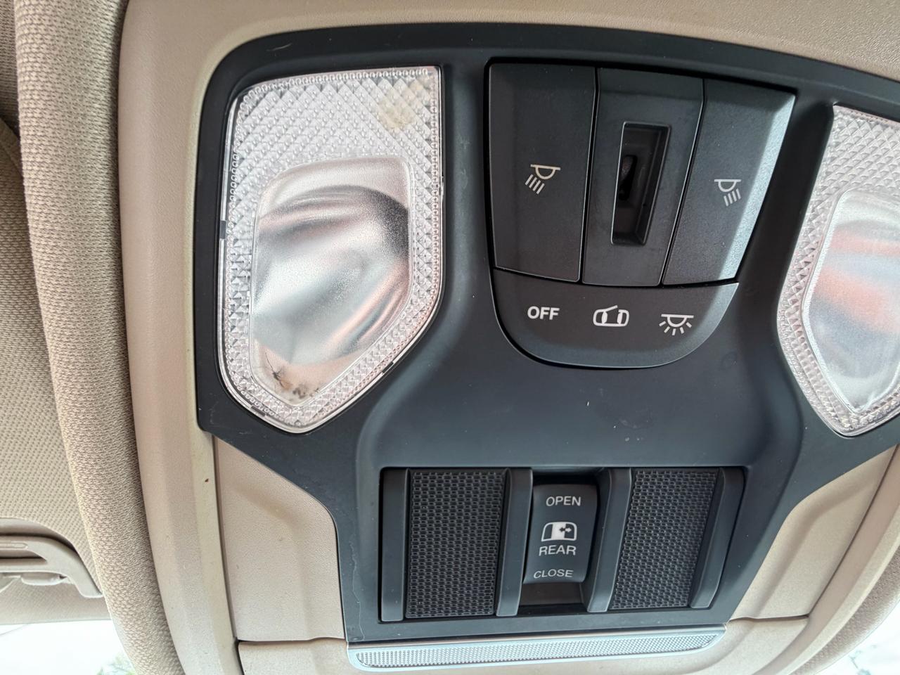 RAM 1500 Big Horn/Lone Star 4x4 Crew Cab 5'7" Box 2019