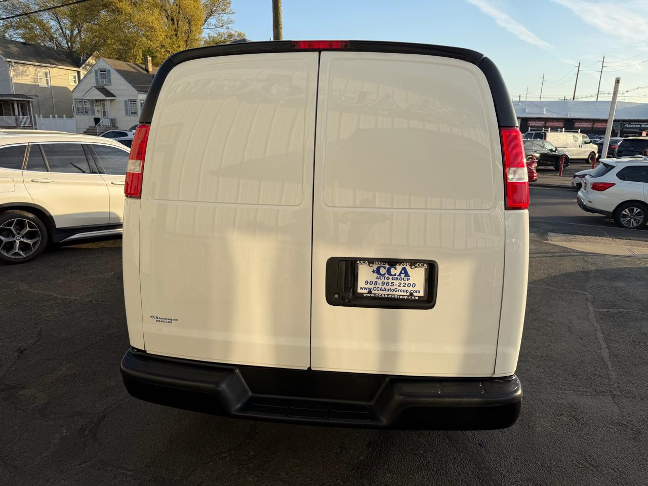 Chevrolet Express Cargo Van RWD 2500 135" 2021