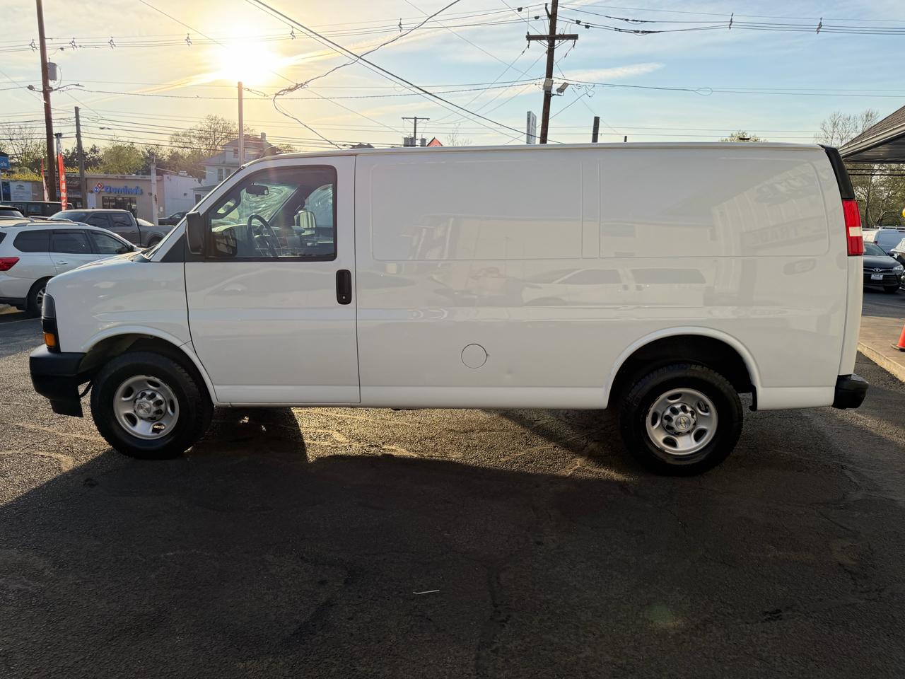 Chevrolet Express Cargo Van RWD 2500 135" 2021