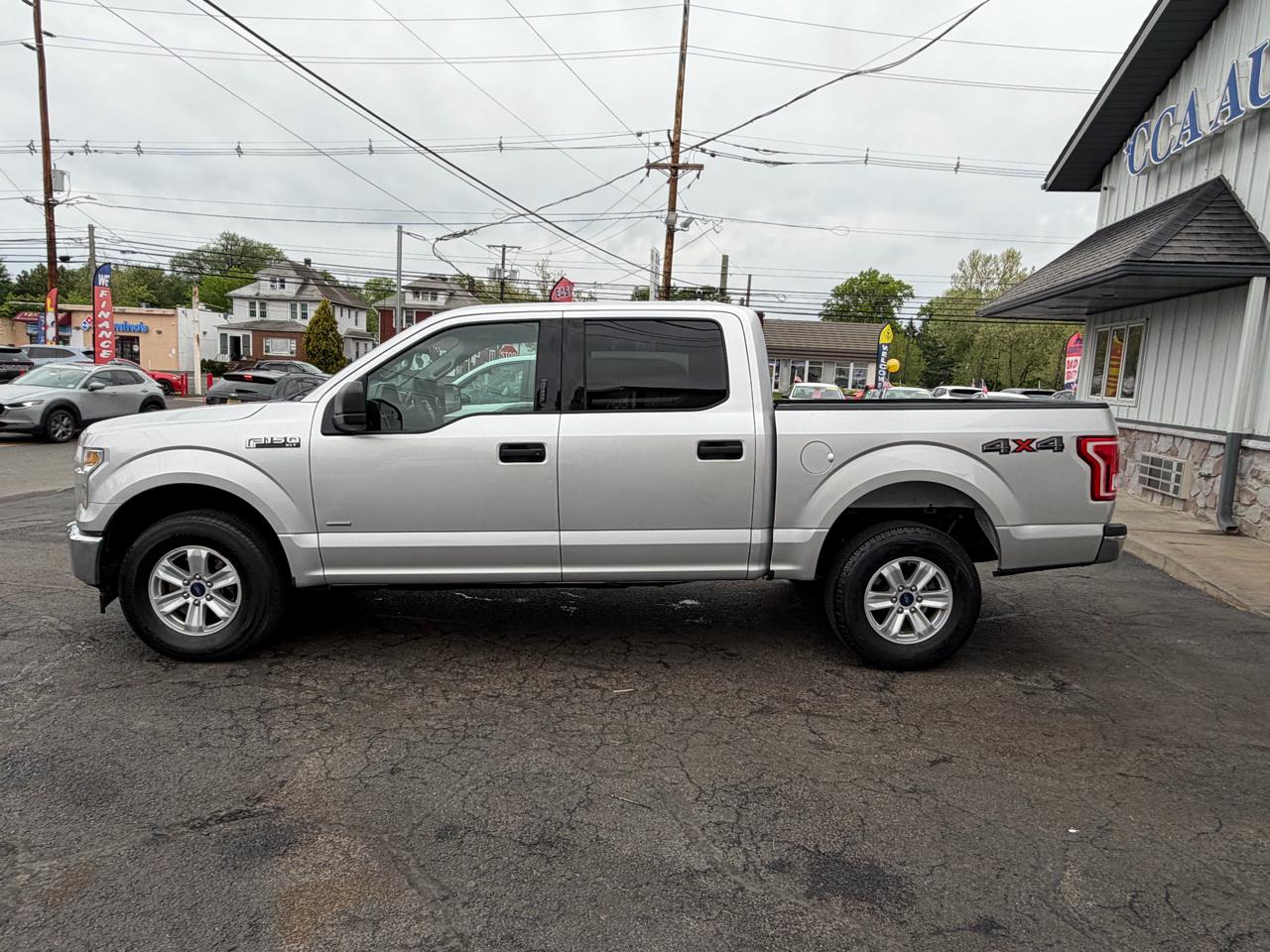Ford F-150 XLT SuperCrew 5.5-ft. Bed 4WD 2017