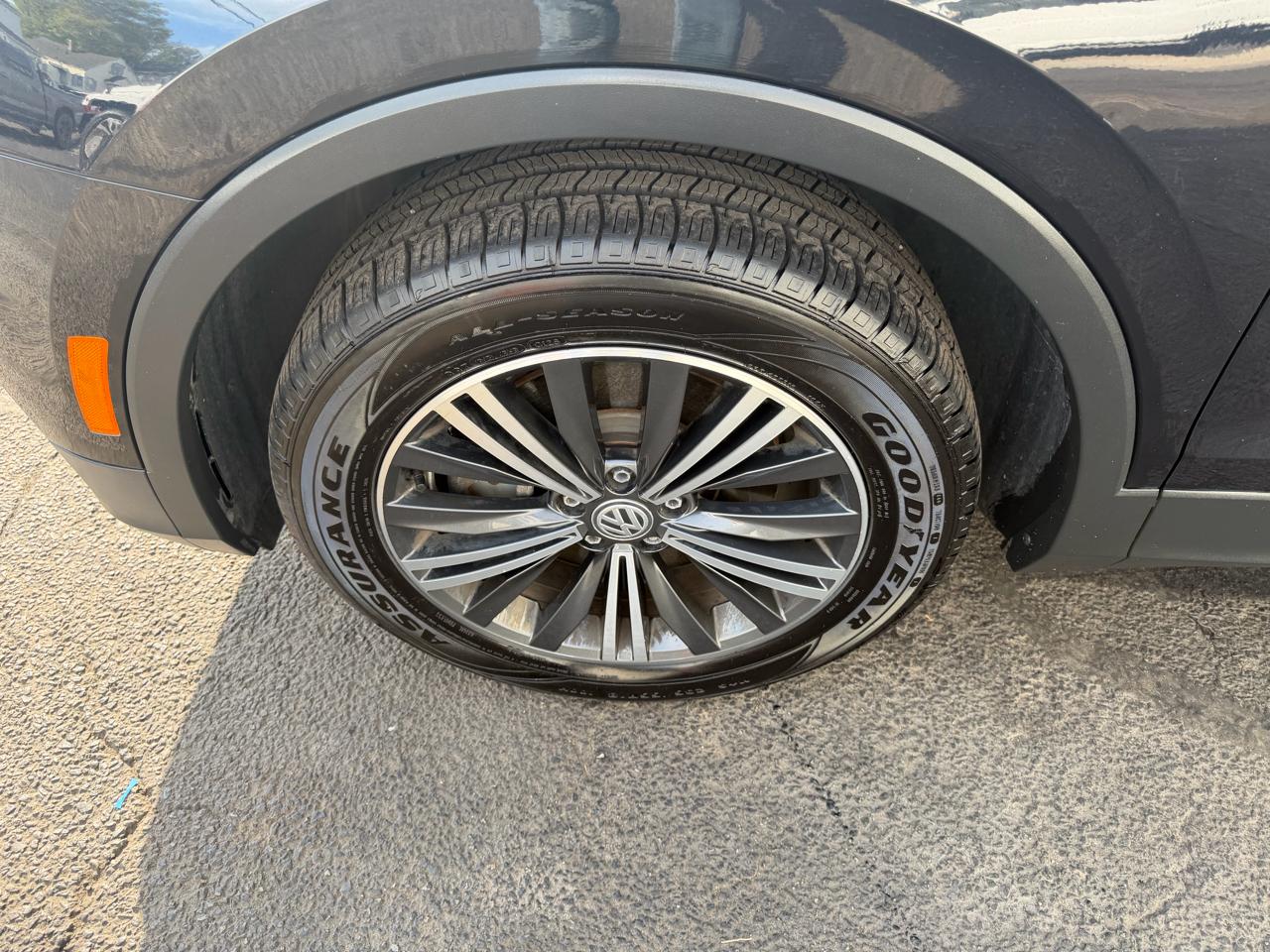 Volkswagen Tiguan 2.0T SEL 4MOTION 2018