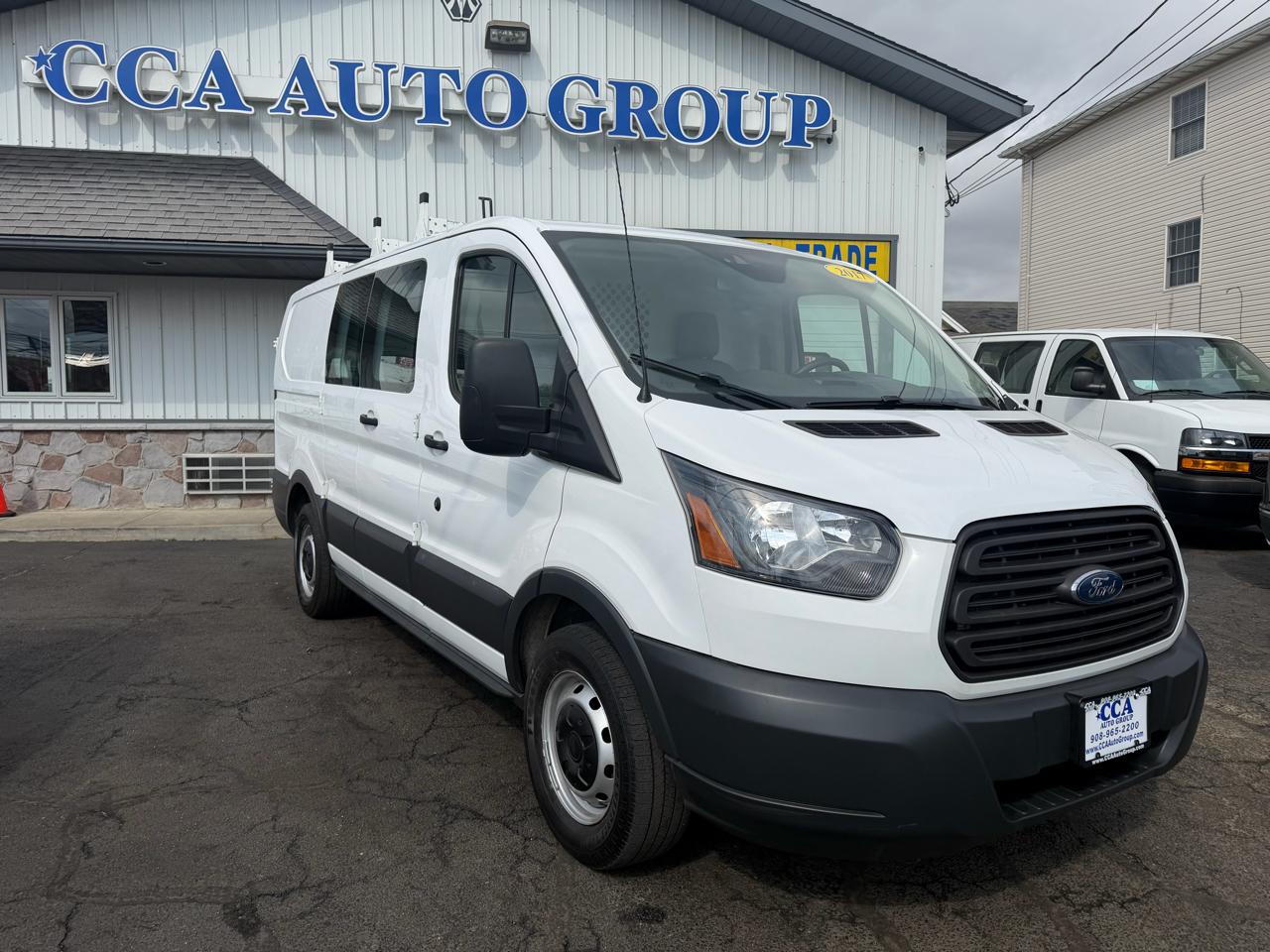 Ford Transit Van T-150 130" Low Rf 8600 GVWR Swing-Out RH Dr 2017