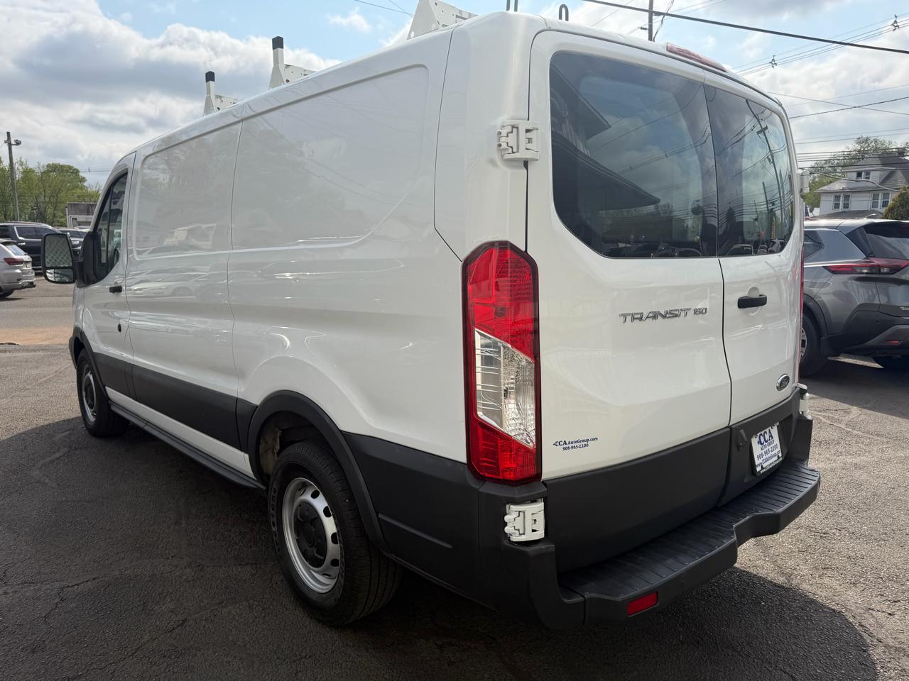 Ford Transit Van T-150 130" Low Rf 8600 GVWR Swing-Out RH Dr 2017