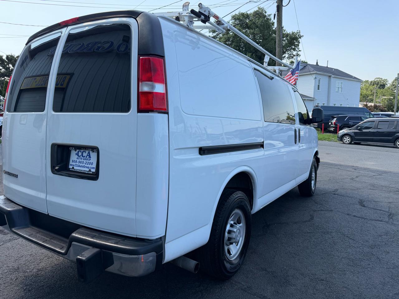 Chevrolet Express Cargo Van RWD 2500 135" 2020