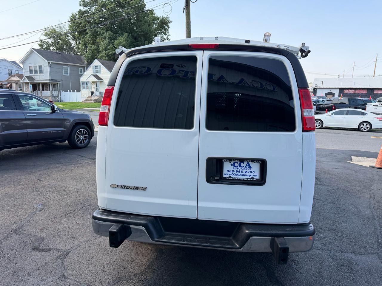 Chevrolet Express Cargo Van RWD 2500 135" 2020