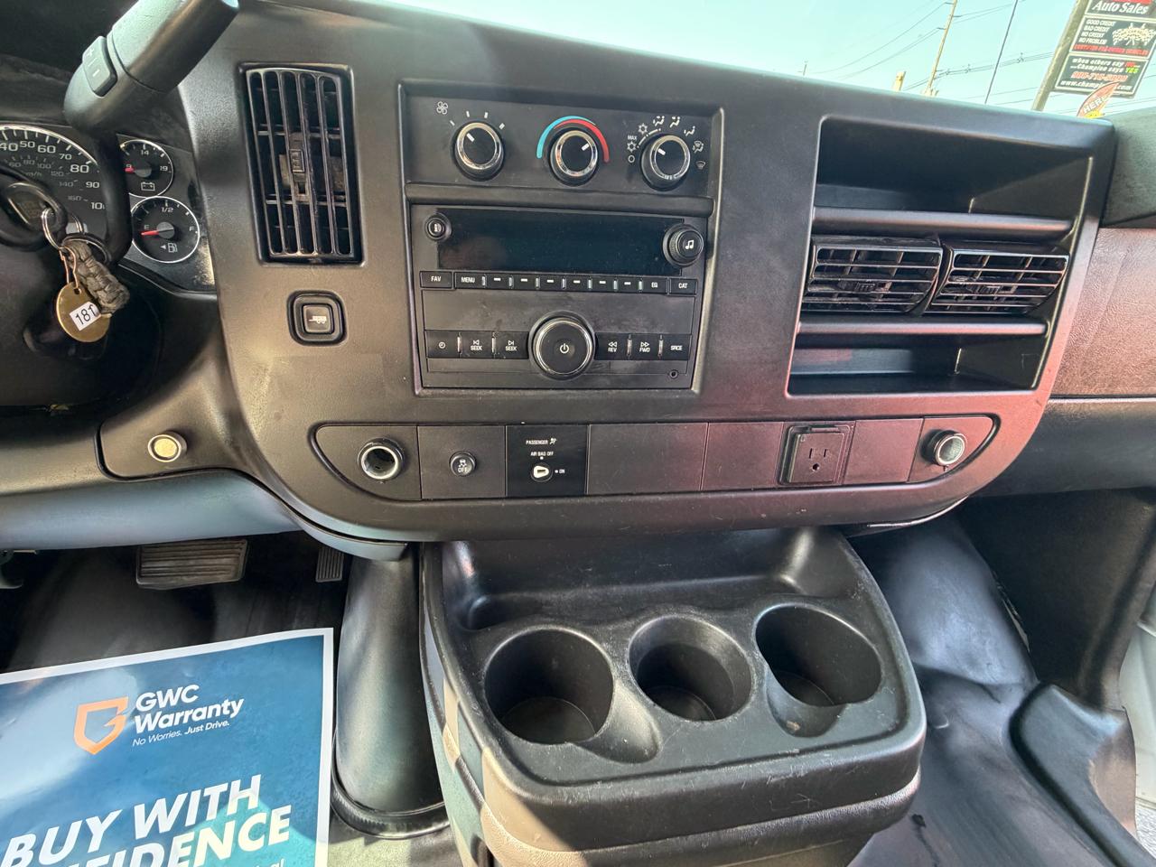 Chevrolet Express Cargo Van RWD 2500 135" 2020