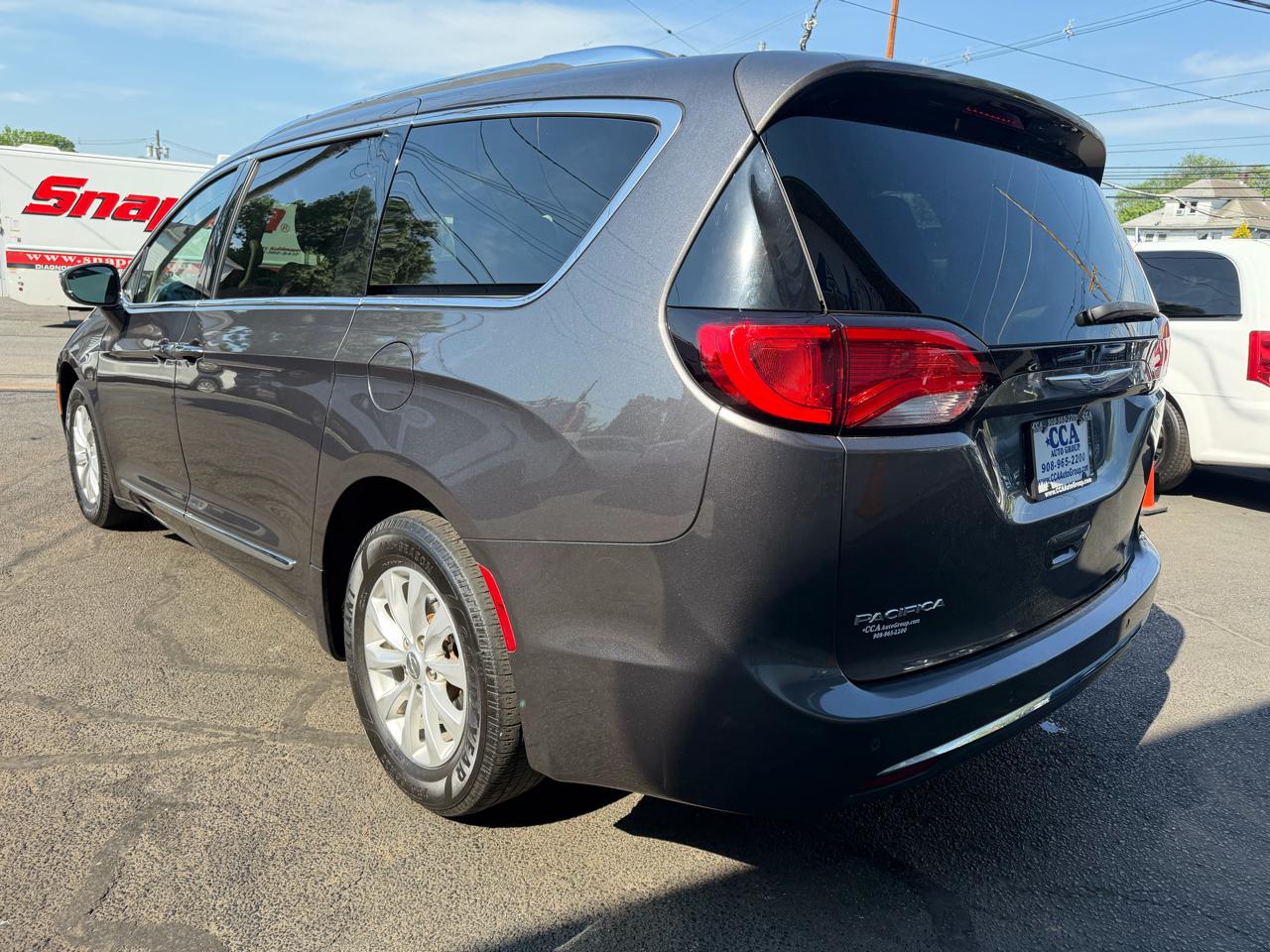 Chrysler Pacifica Touring L FWD 2018