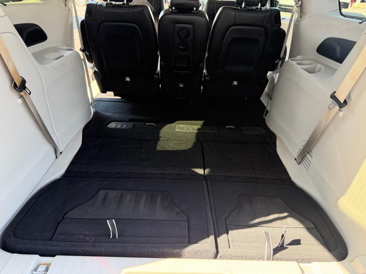 Chrysler Pacifica Touring L FWD 2018