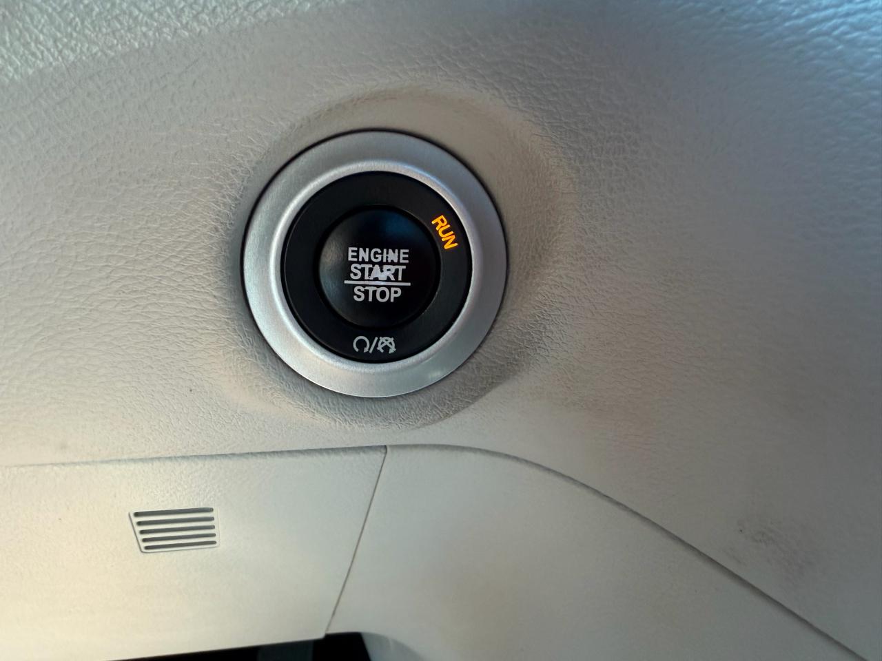 Chrysler Pacifica Touring L FWD 2018