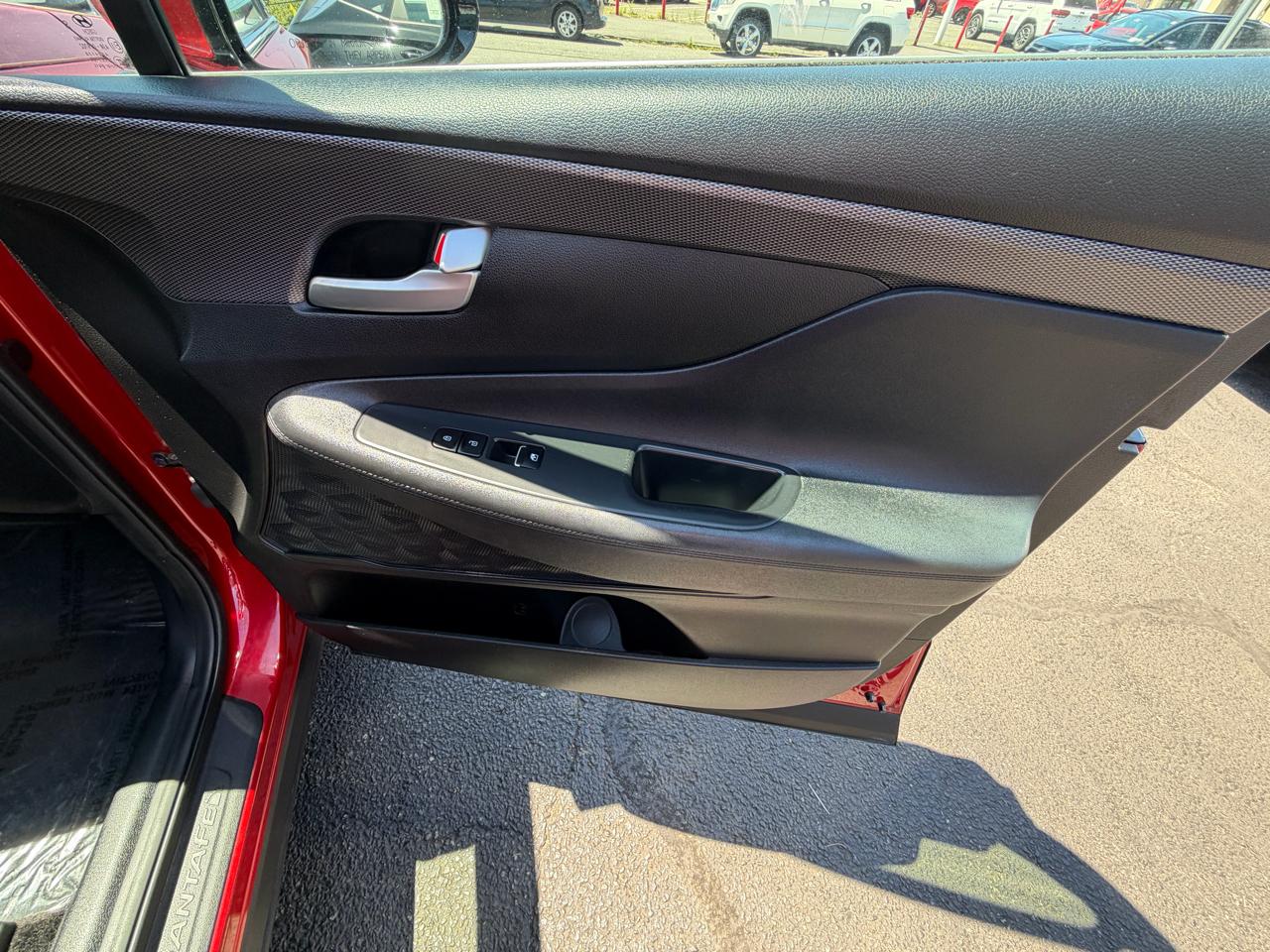 Hyundai Santa Fe SEL 2.4L Auto AWD 2019