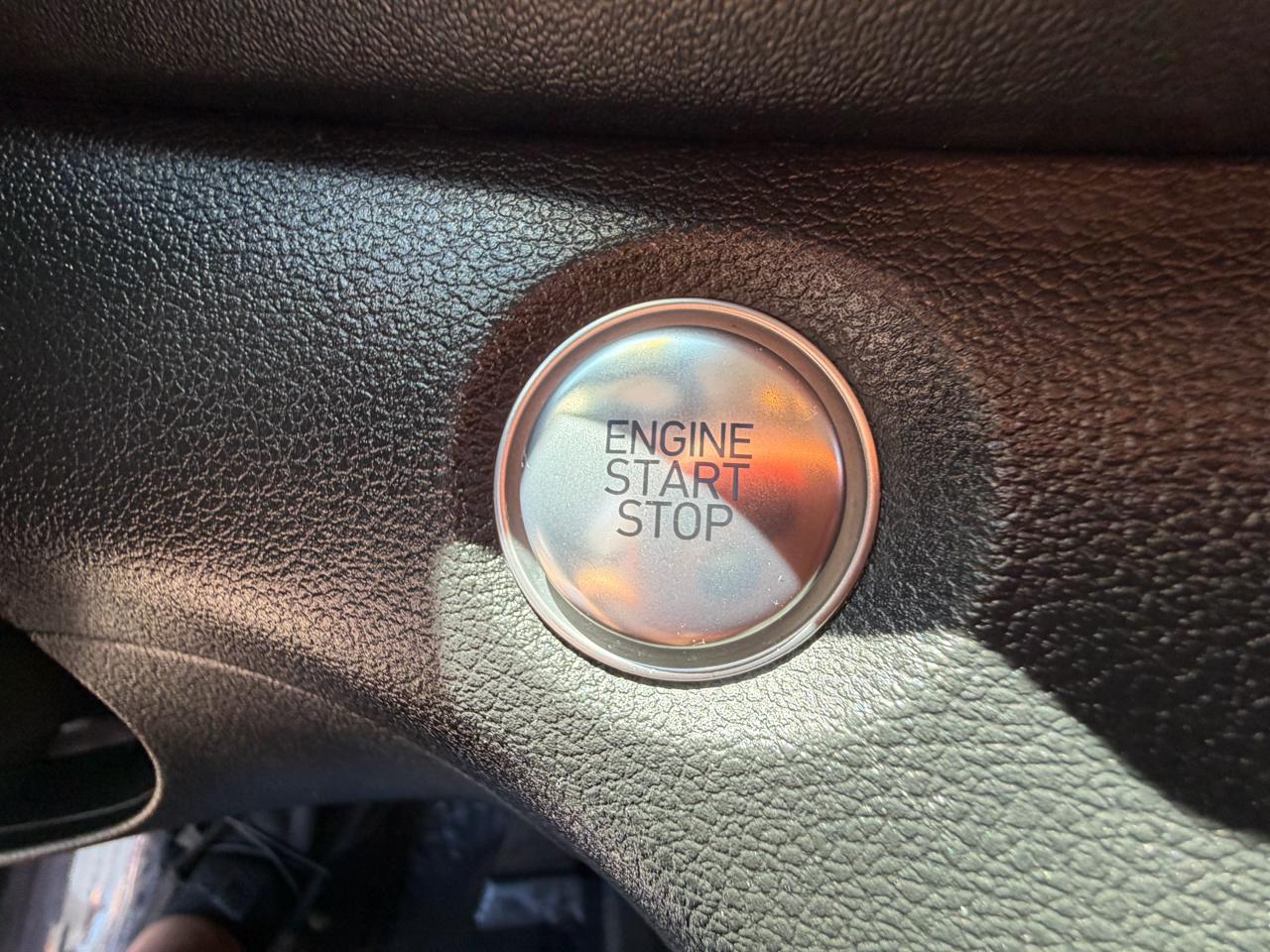 Hyundai Santa Fe SEL 2.4L Auto AWD 2019