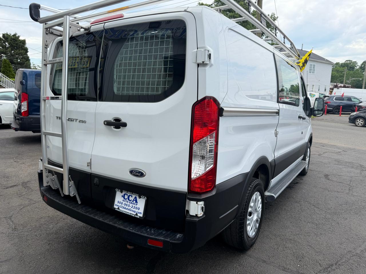 Ford Transit Van T-250 130" Low Rf 9000 GVWR Sliding RH Dr 2019