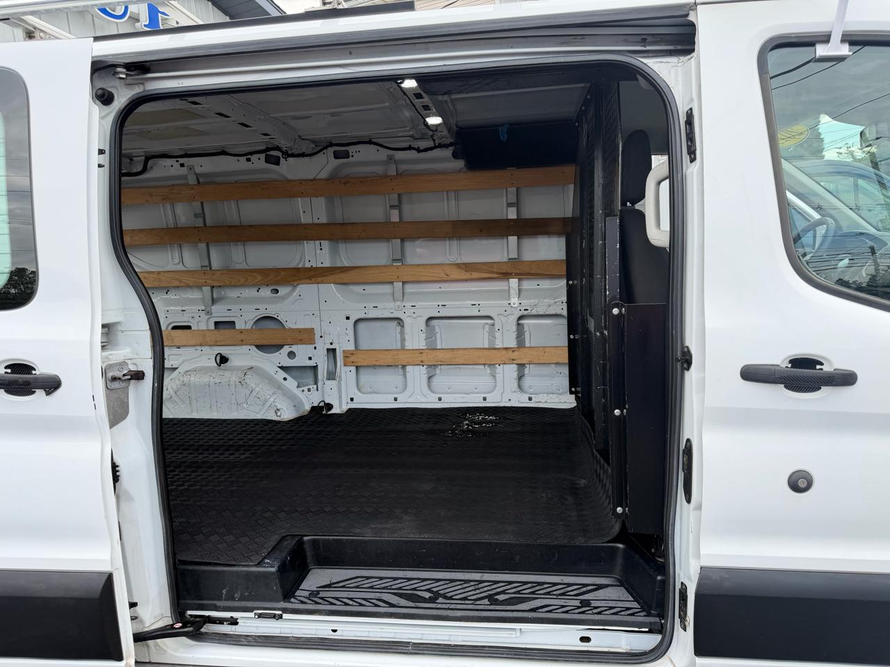 Ford Transit Van T-250 130" Low Rf 9000 GVWR Sliding RH Dr 2019