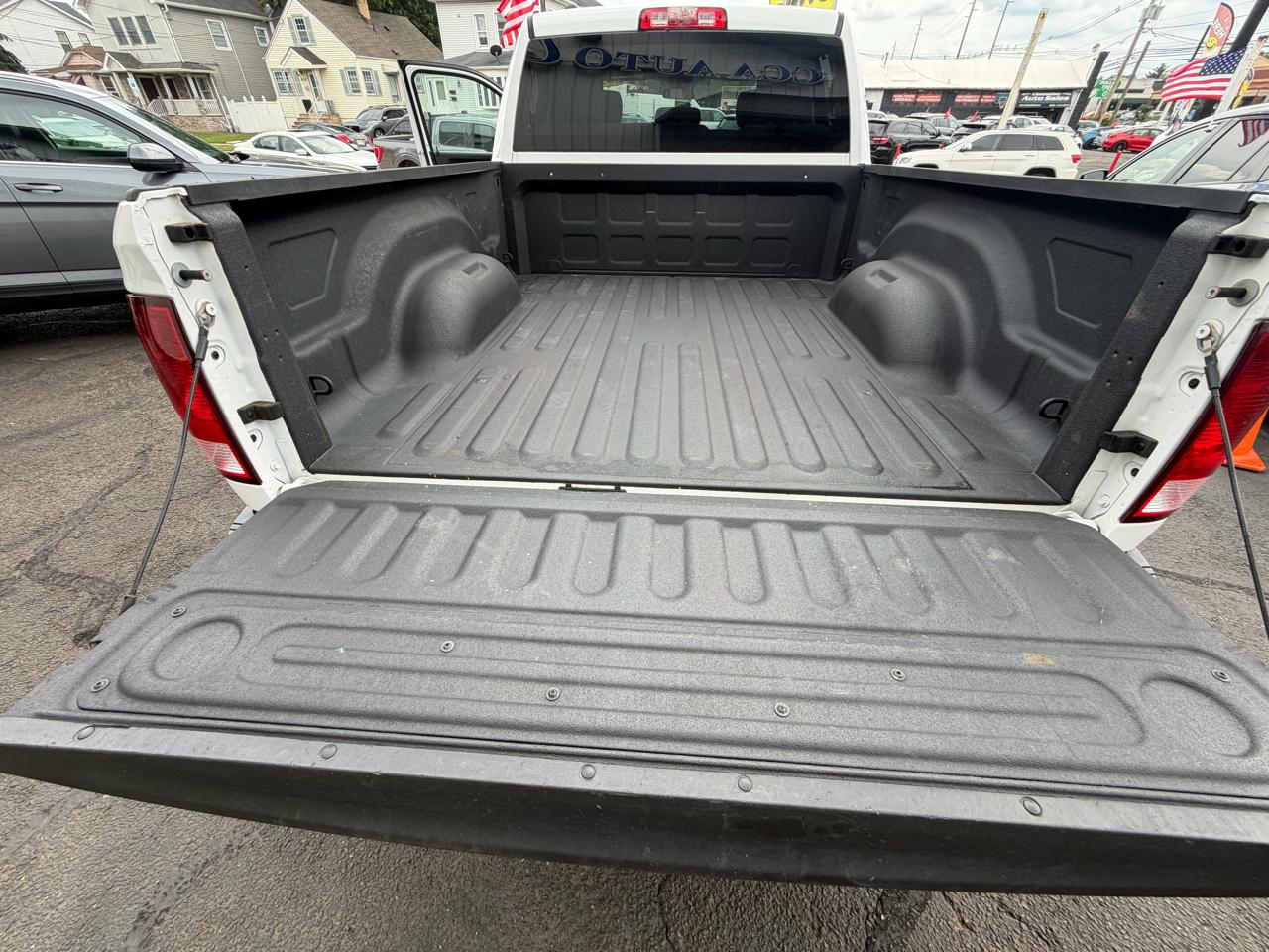 RAM 1500 Classic Express 4x4 Quad Cab 6'4" Box 2019