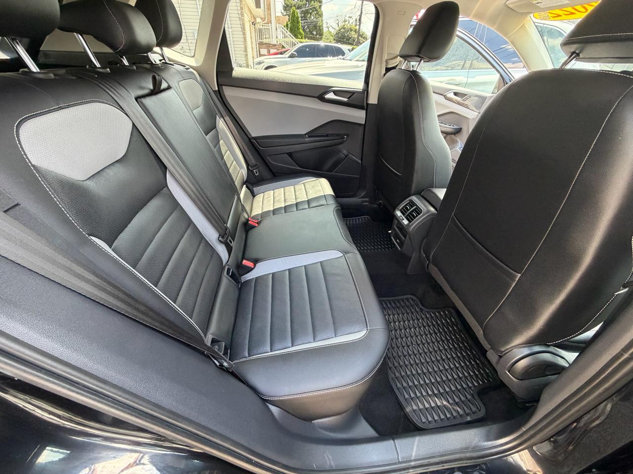 Volkswagen Taos SEL 4MOTION 2022