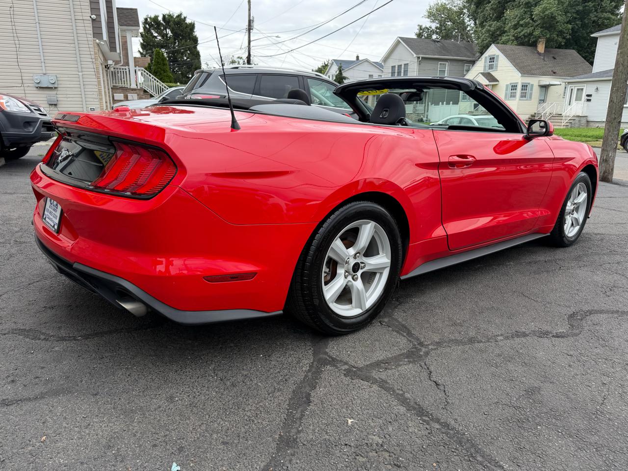 Ford Mustang EcoBoost Convertible 2019