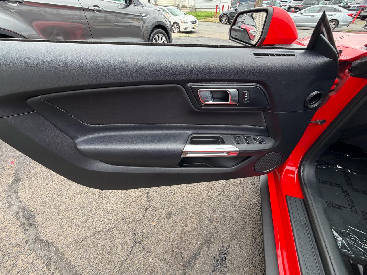 Ford Mustang EcoBoost Convertible 2019
