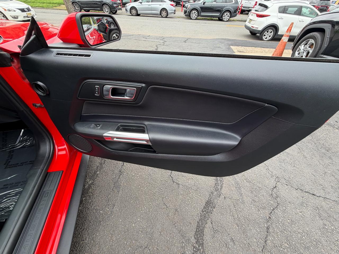 Ford Mustang EcoBoost Convertible 2019