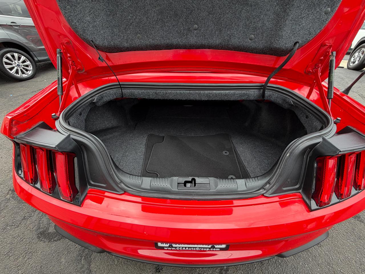 Ford Mustang EcoBoost Convertible 2019