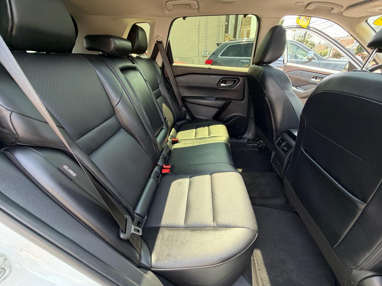 Nissan Rogue  2023