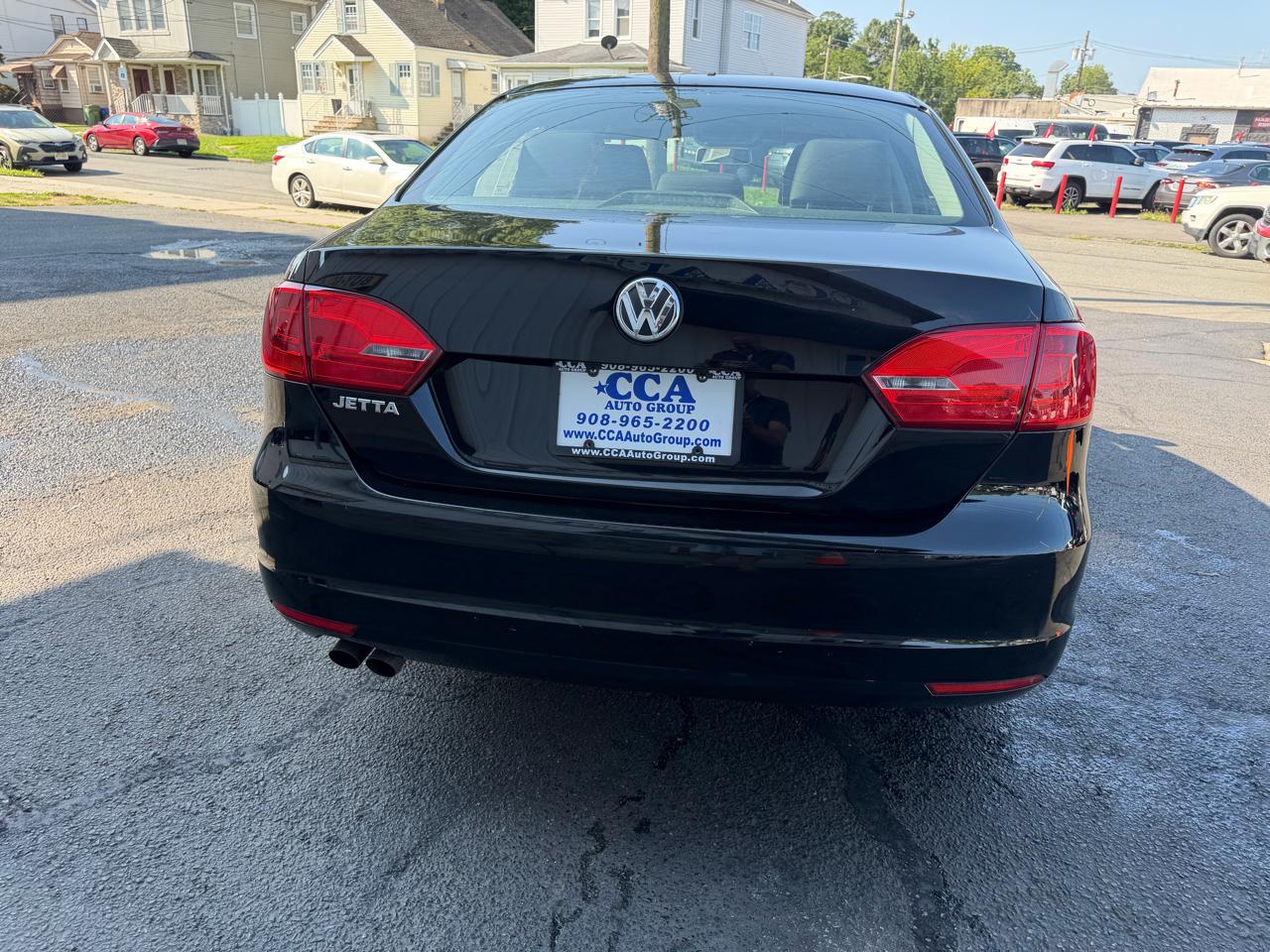 Volkswagen Jetta Sedan 4dr Auto S 2012