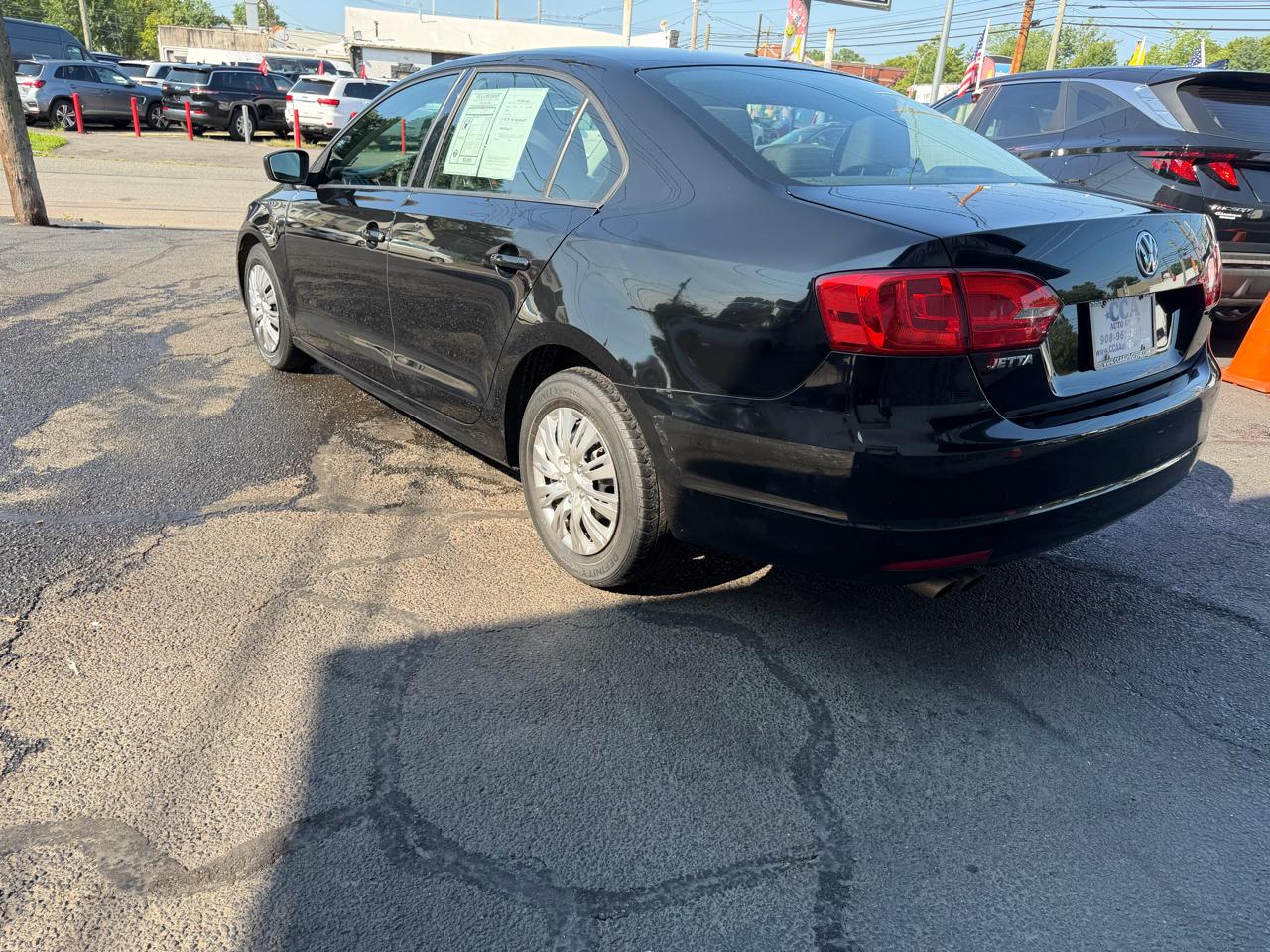 Volkswagen Jetta Sedan 4dr Auto S 2012