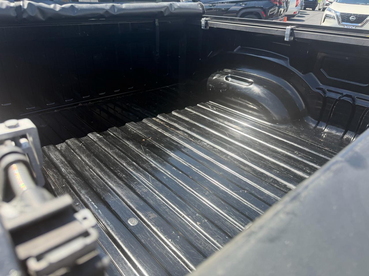 RAM 1500 Big Horn 4x4 Crew Cab 5'7" Box 2020