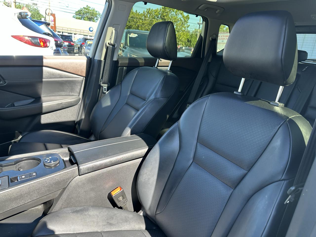 Nissan Rogue  2023
