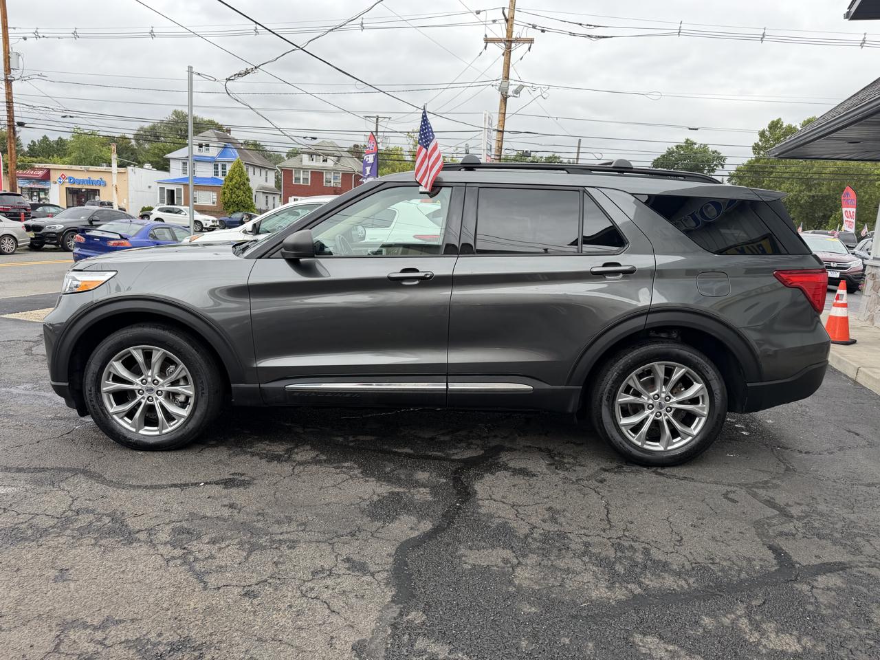 Ford Explorer XLT 4WD 2020