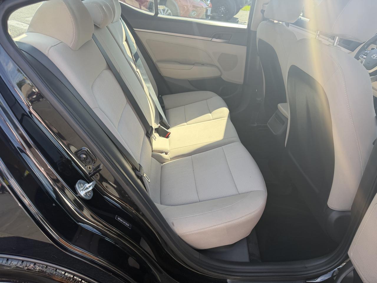 Hyundai Elantra SEL 2018