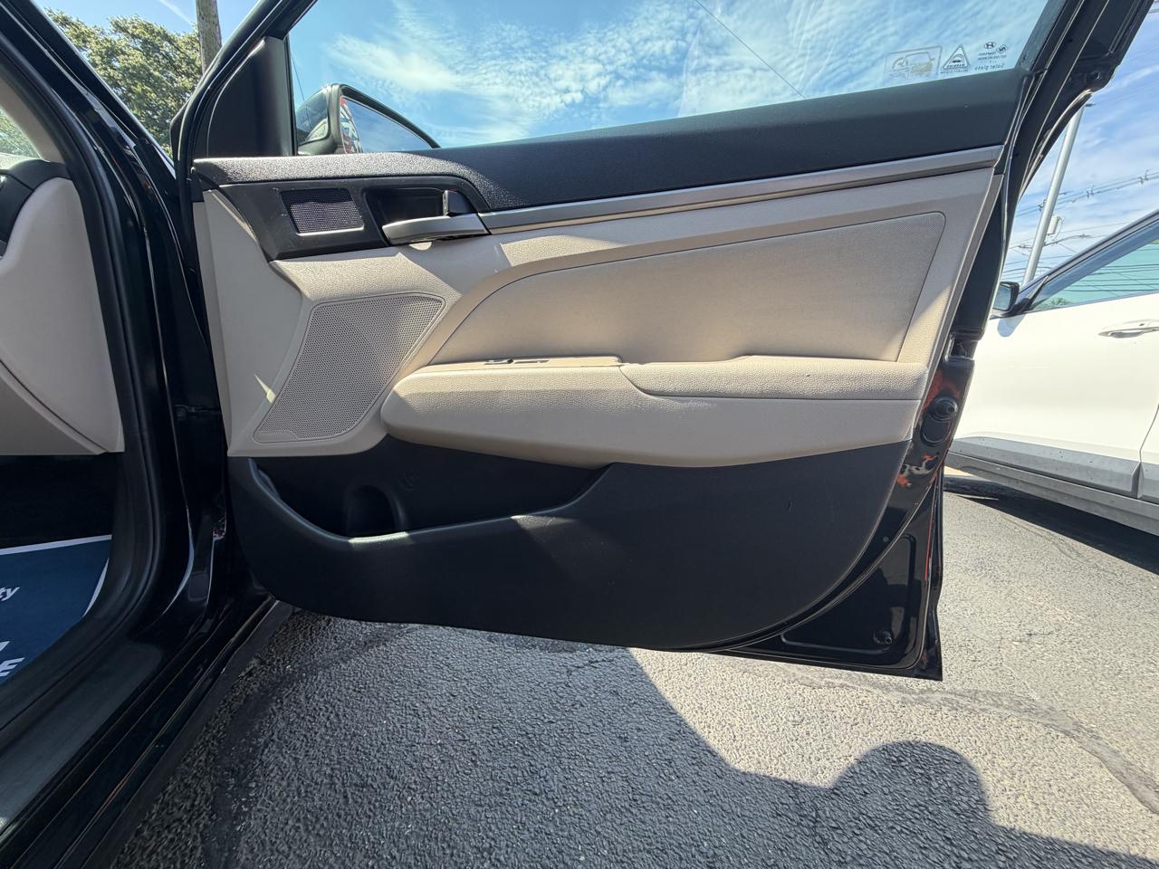 Hyundai Elantra SEL 2018