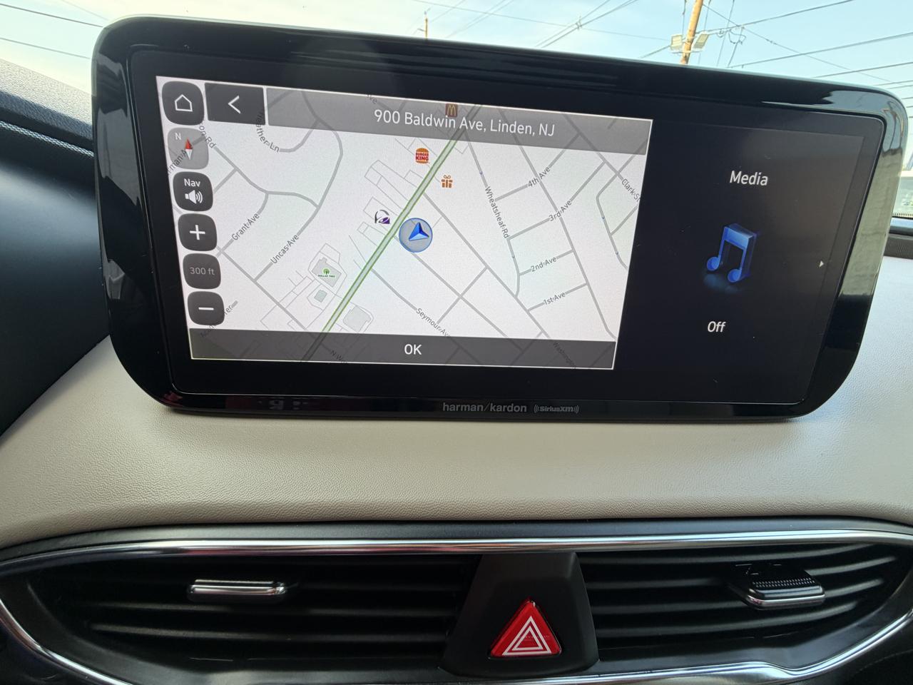 Hyundai Santa Fe SEL w/Premium Package 2023