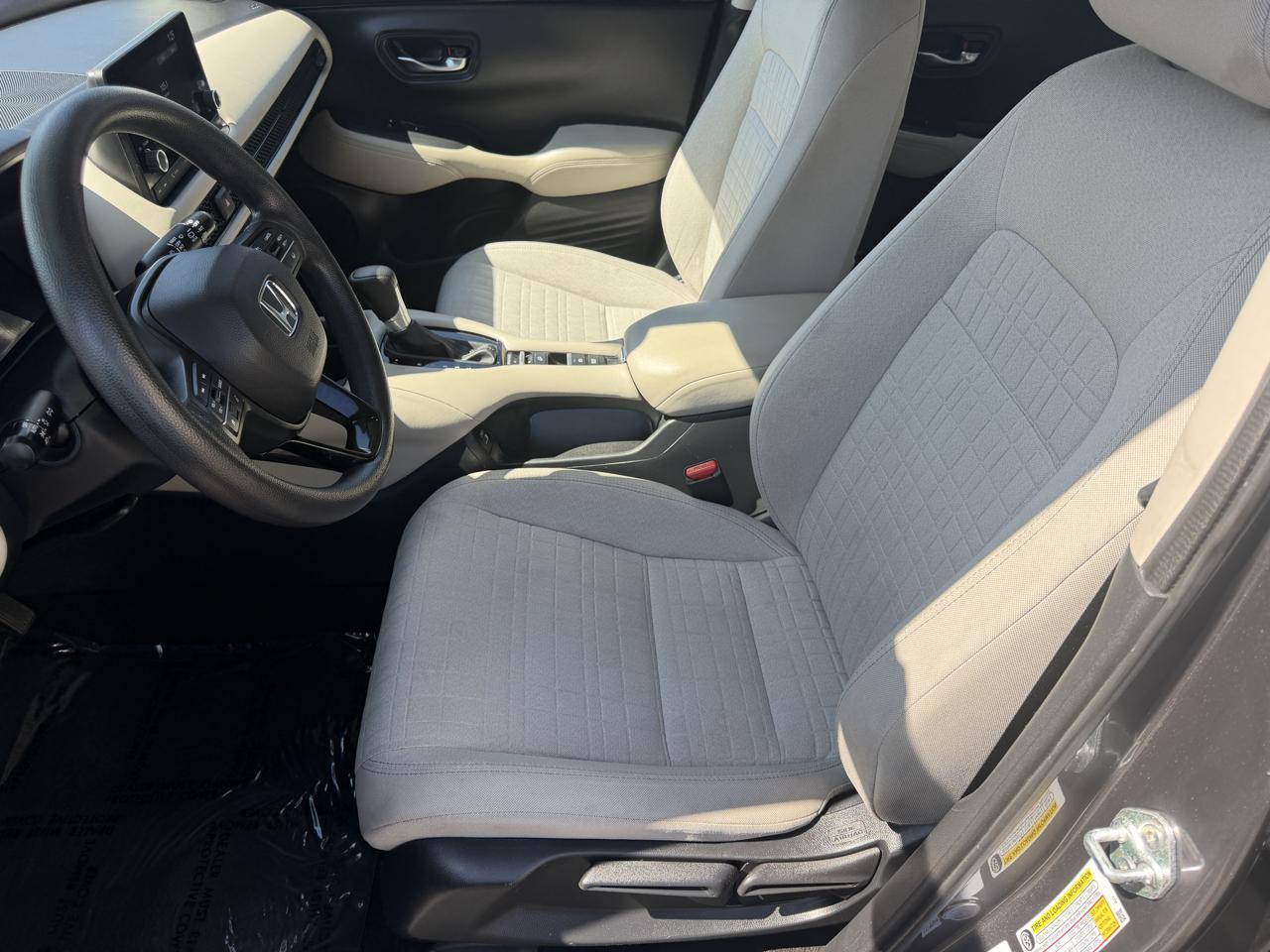 2023 Honda HR-V LX - Photo 8