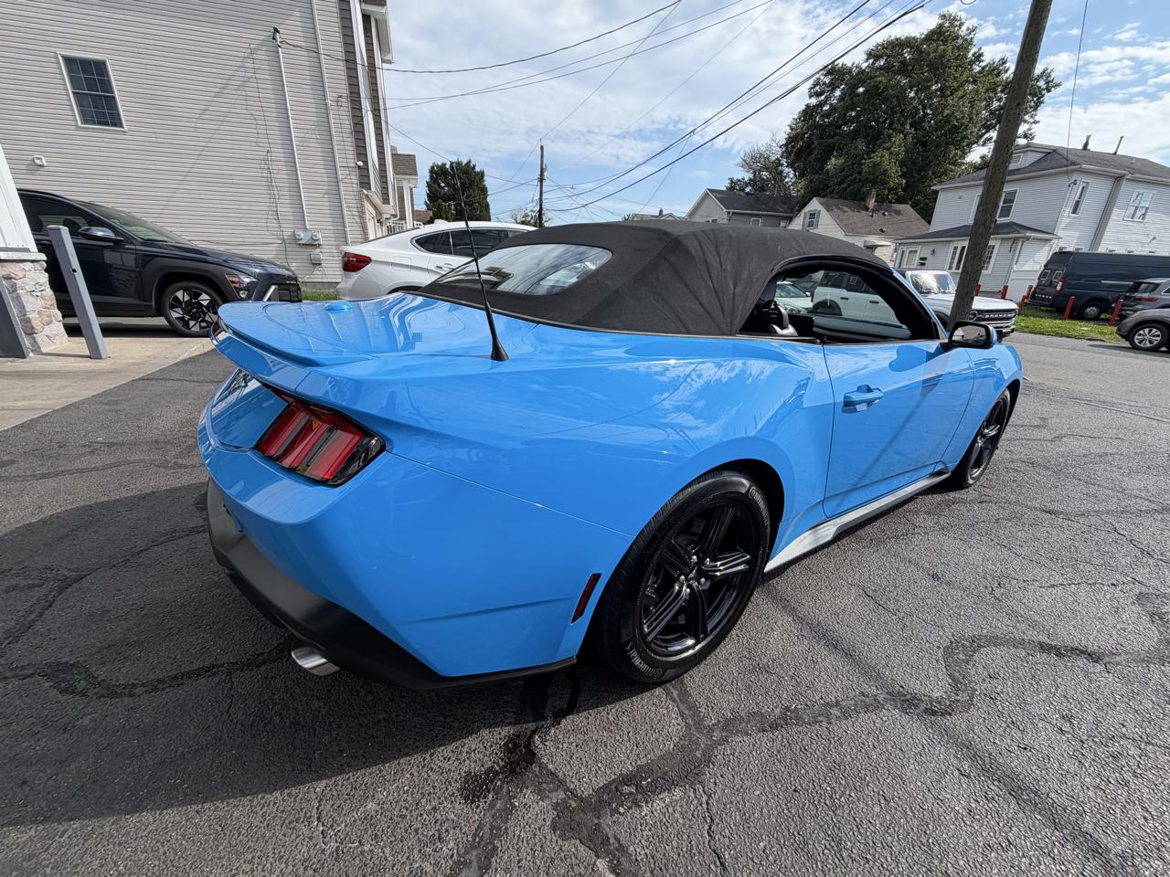 Ford Mustang Eco Premium 2D Convertible 2025