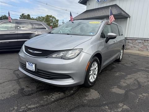 2020 Chrysler Voyager LXI FWD