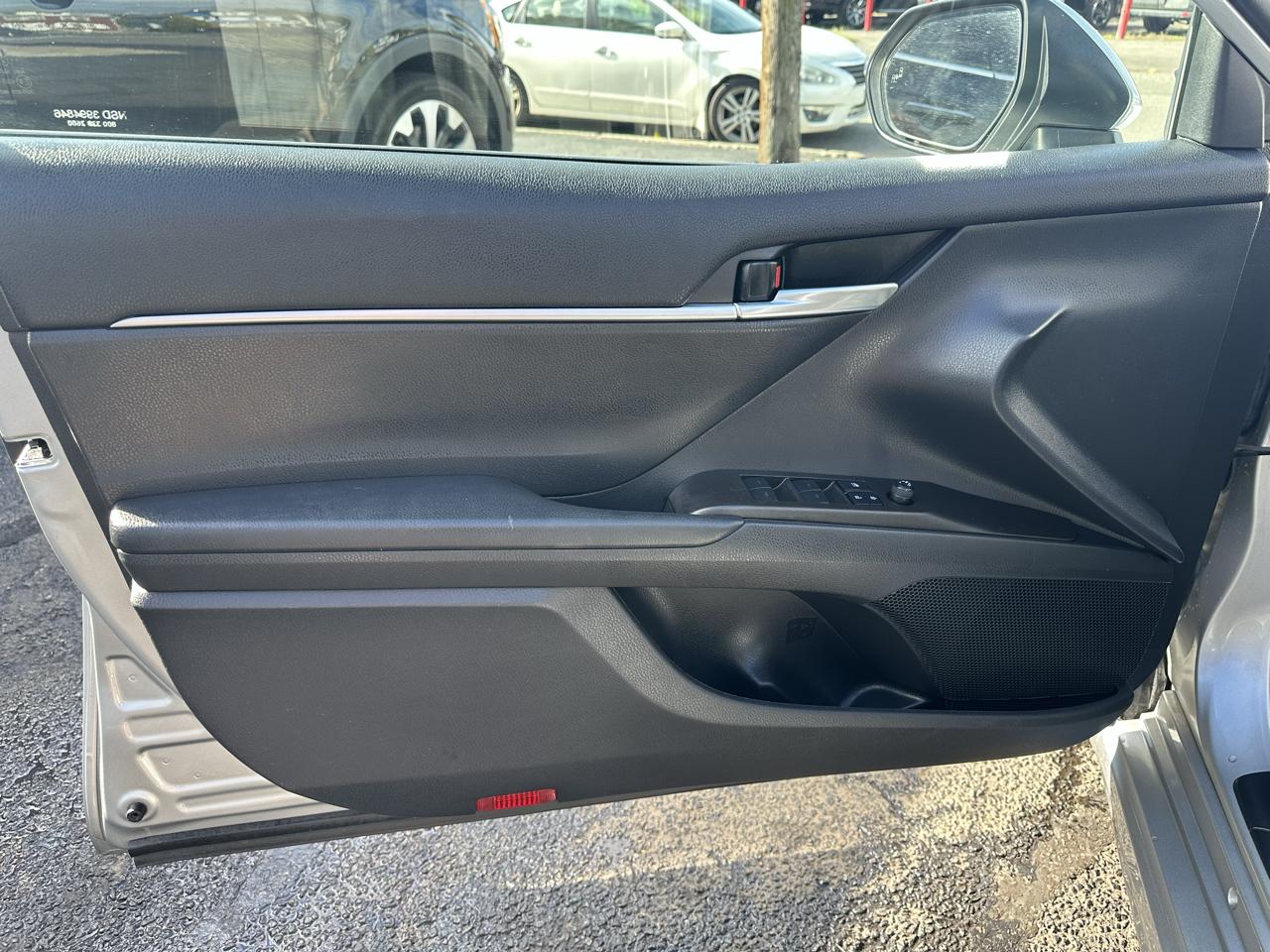 Toyota Camry SE Auto AWD (Natl) 2021