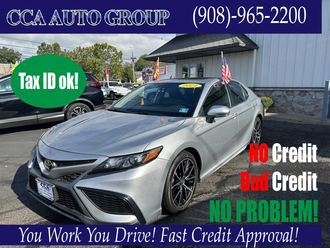 Toyota Camry SE Auto AWD (Natl) 2021