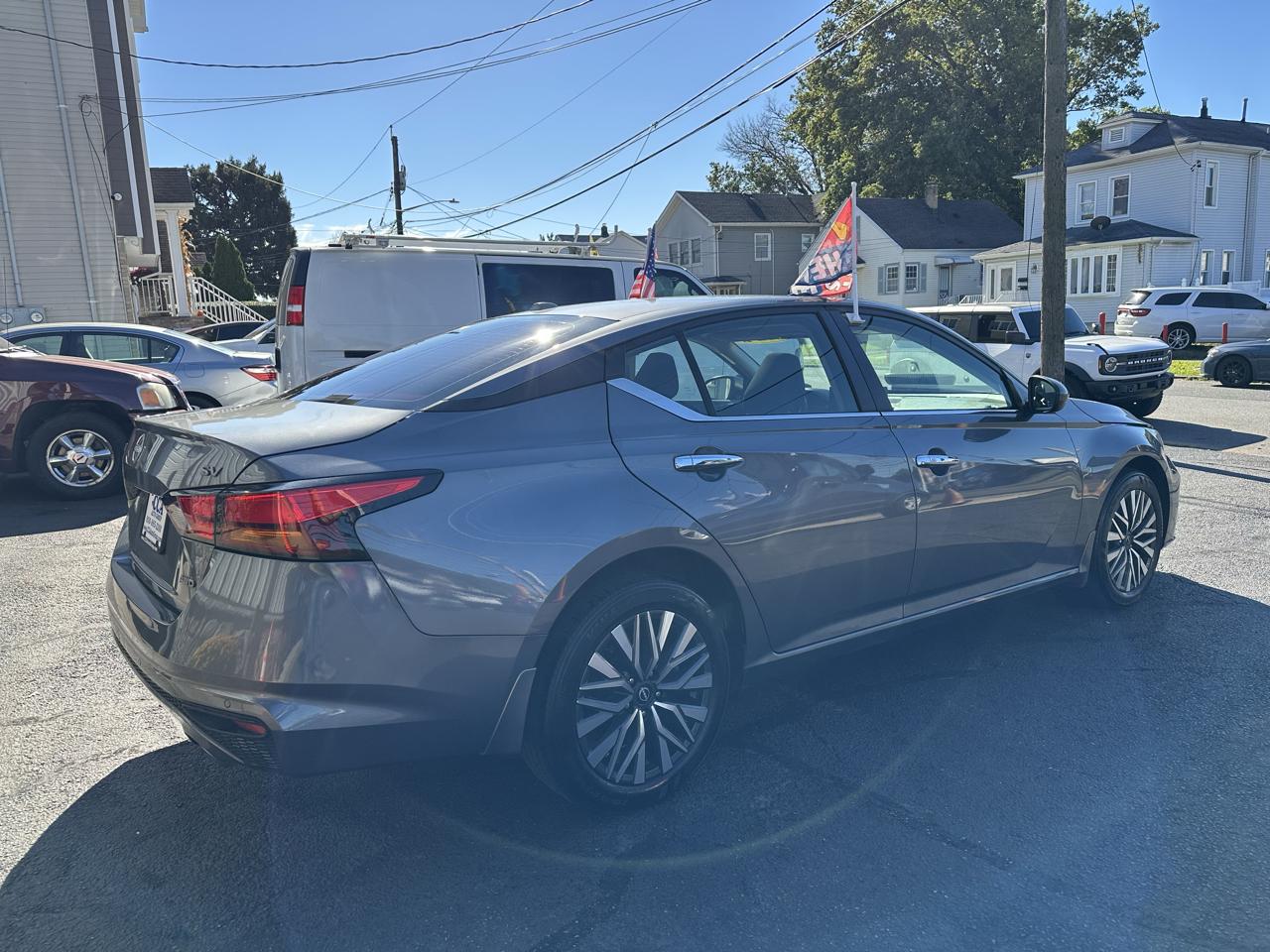 Nissan Altima  2024