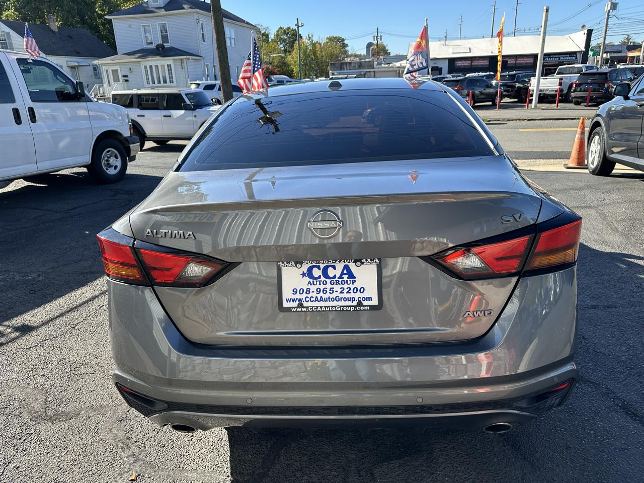 Nissan Altima  2024