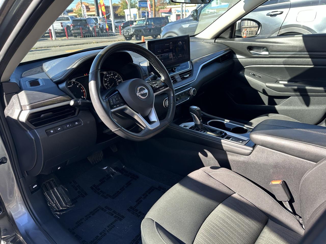 Nissan Altima  2024
