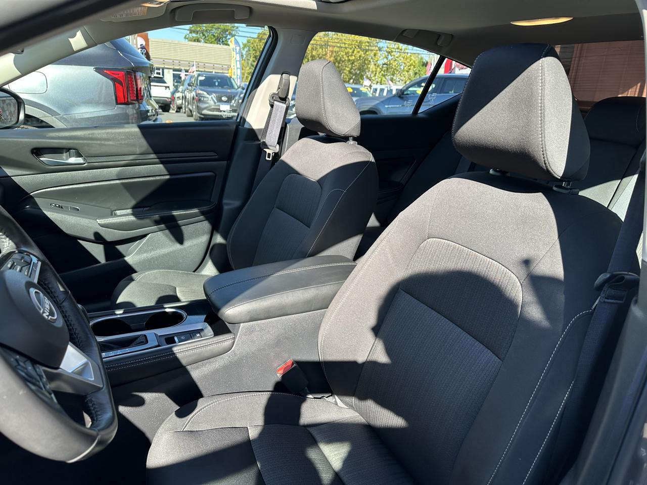 Nissan Altima  2024