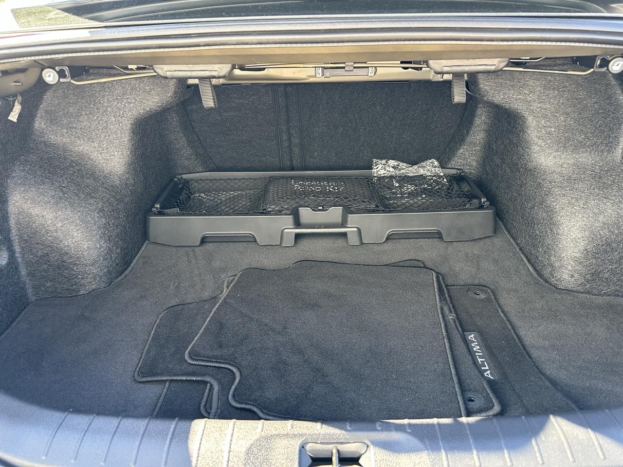 Nissan Altima  2024