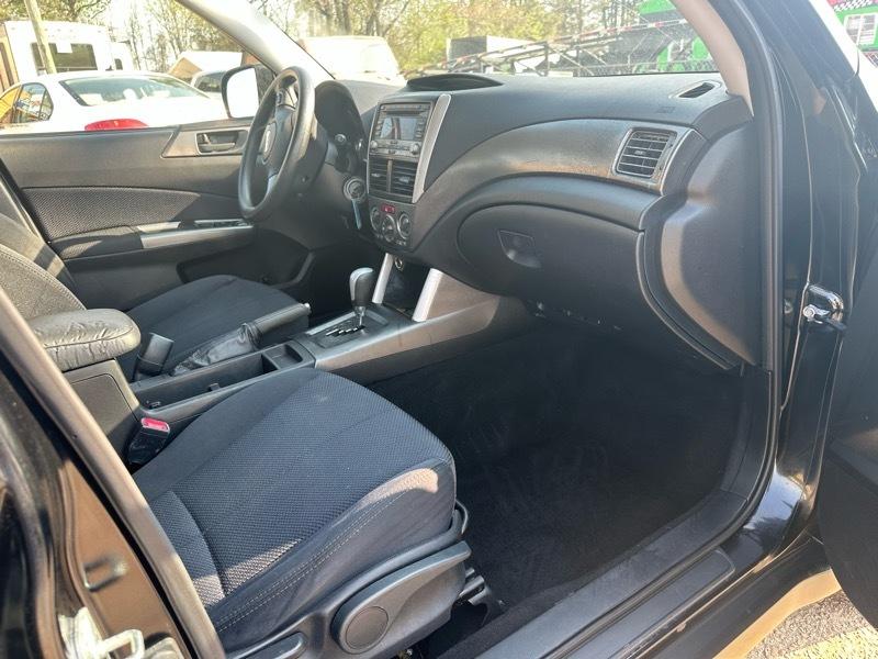 Subaru Forester 2.5X 2012