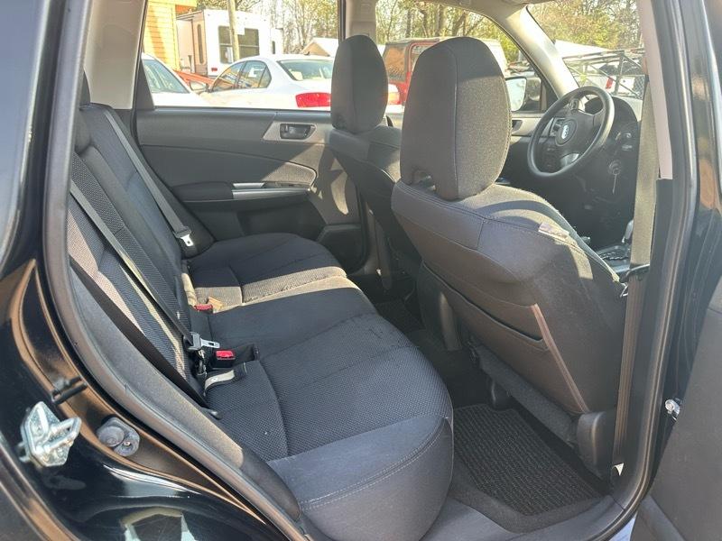 Subaru Forester 2.5X 2012
